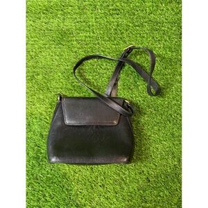 Bally Black Leather Shoulder Bag Flap Closure Gold Tone Hardware